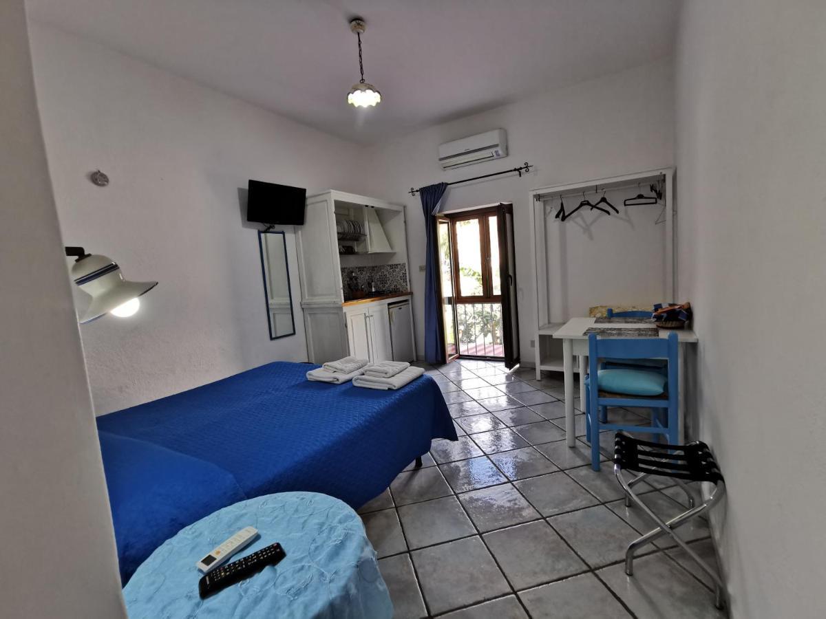 Lo Nardo Accommodation Lipari  Exteriér fotografie