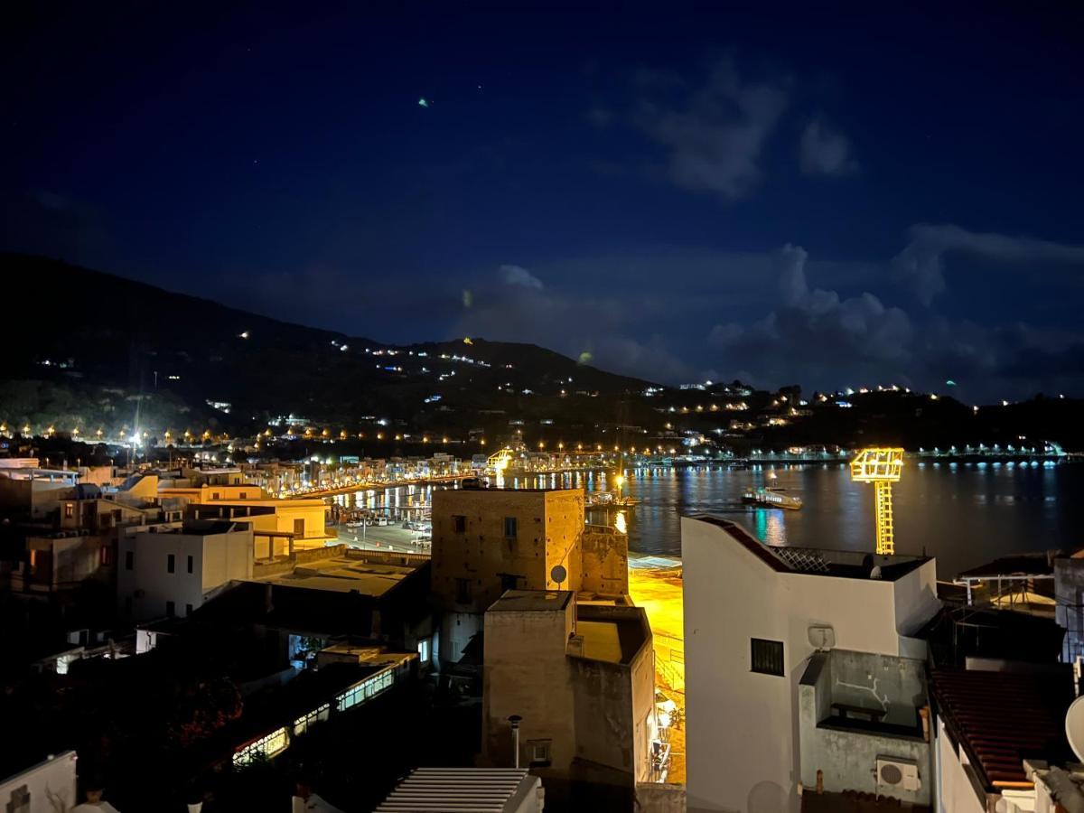 Lo Nardo Accommodation Lipari  Exteriér fotografie